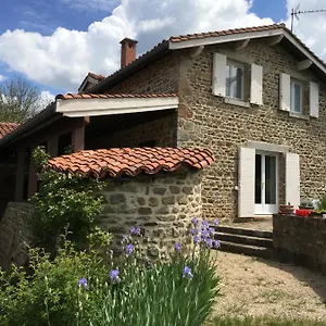 Bed and breakfast Pierre De Lune, Larajasse